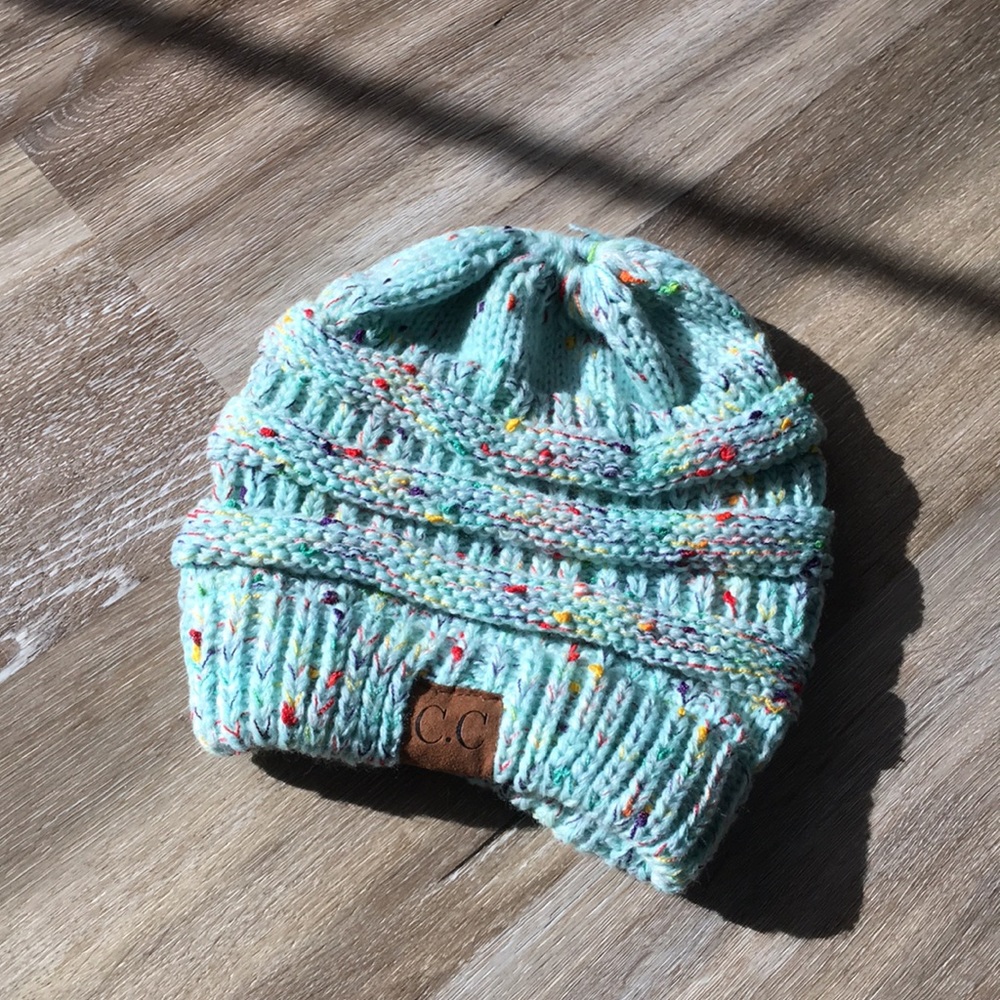 NAVY left Beanie Winter Crochet Knit Ponytail Hats - Picture 3 of 3